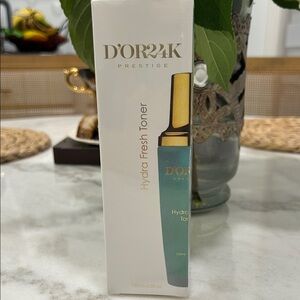 D'Or Skincare Hydra Fresh Toner - Gold and Green